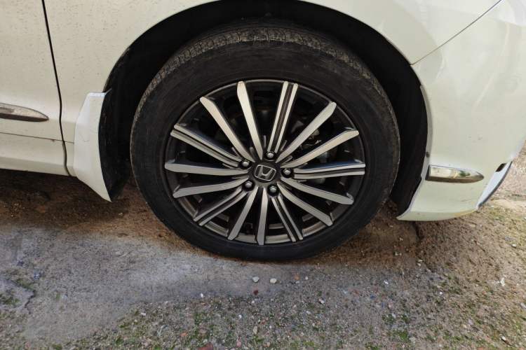Used Honda Elysion 2022 2.0L eHEV Luxury First Edition Right Front Wheel Hub