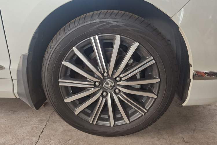 Used Honda Elysion 2022 2.0L eHEV Comfort Version Right Front Wheel Hub
