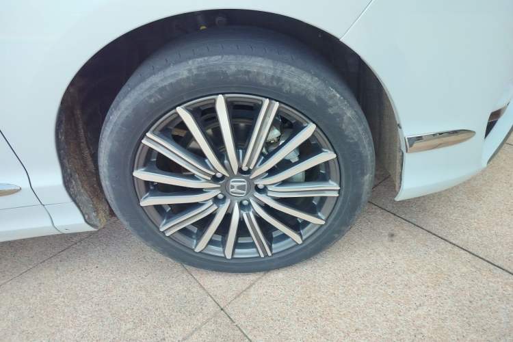 Used Honda Elysion 2022 2.0L eHEV Prestige Edition Right Front Wheel Hub