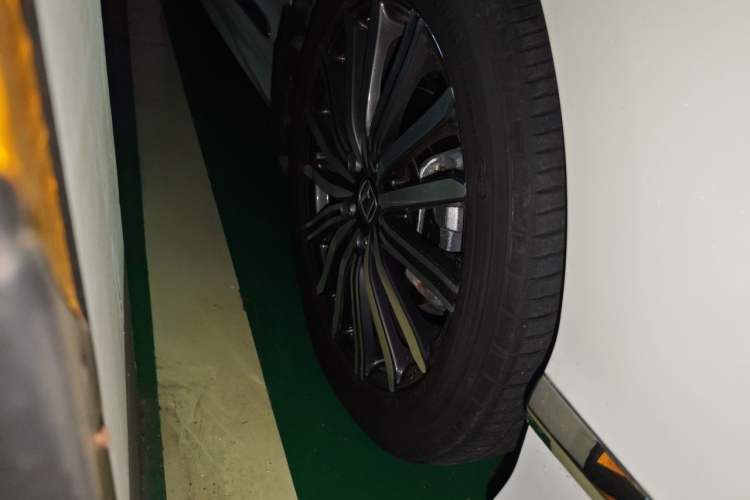 Used Honda Elysion 2022 2.0L eHEV Prestige Edition Right Front Wheel Hub