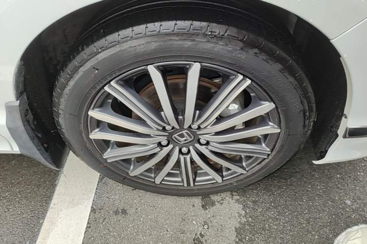Used Honda Elysion 2022 2.0L eHEV Luxury First Edition Right Front Wheel Hub