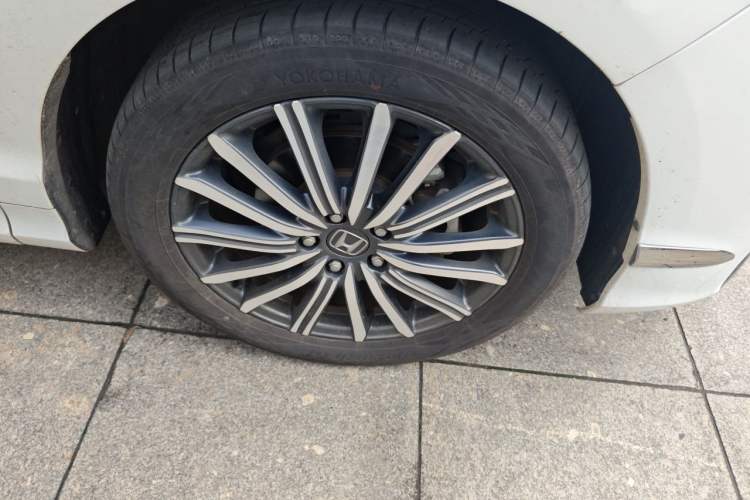 Used Honda Elysion 2022 2.0L eHEV Luxury Edition Right Front Wheel Hub