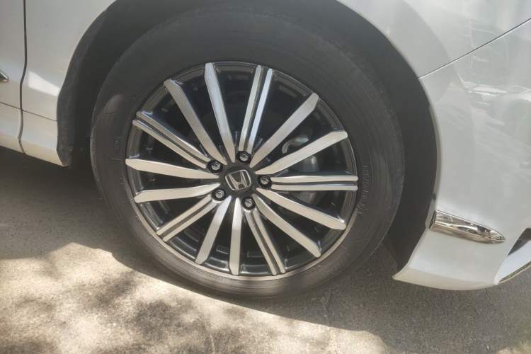 Used Honda Elysion 2022 2.0L eHEV Prestige Edition Right Front Wheel Hub