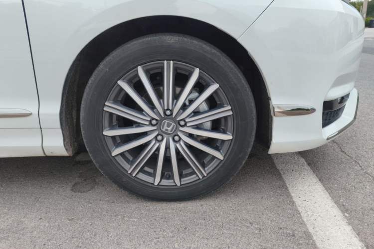 Used Honda Elysion 2022 2.0L eHEV Luxury First Edition Right Front Wheel Hub