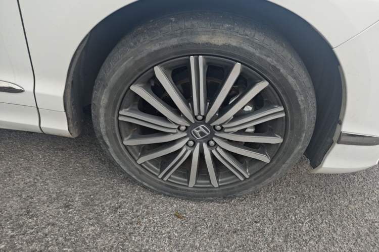 Used Honda Elysion 2022 2.0L eHEV Luxury Edition Right Front Wheel Hub