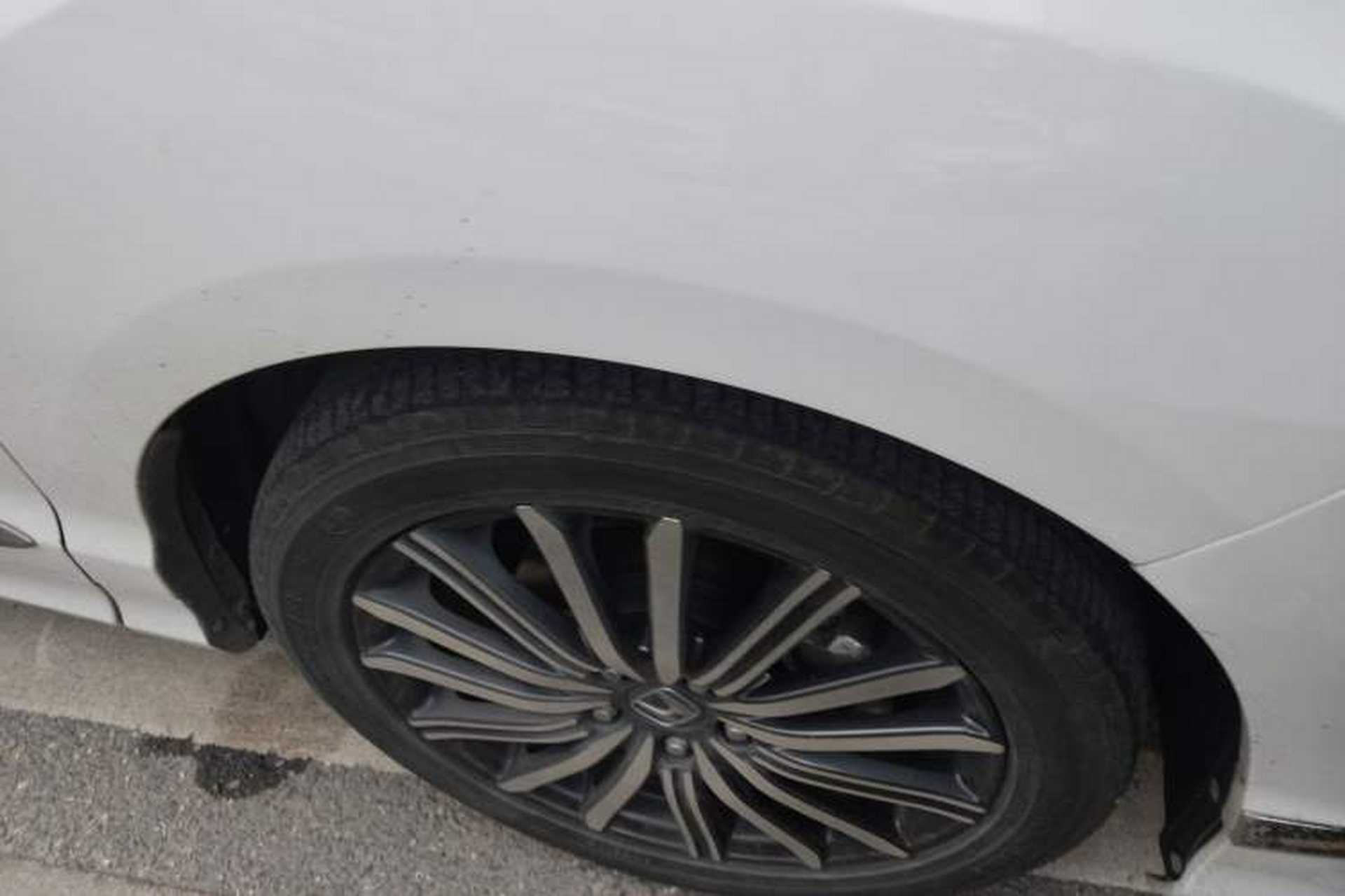 Used Honda Elysion 2022 2.0L eHEV Prestige Edition Right Front Wheel Hub