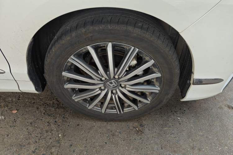 Used Honda Elysion 2022 2.0L eHEV Luxury First Edition Right Front Wheel Hub