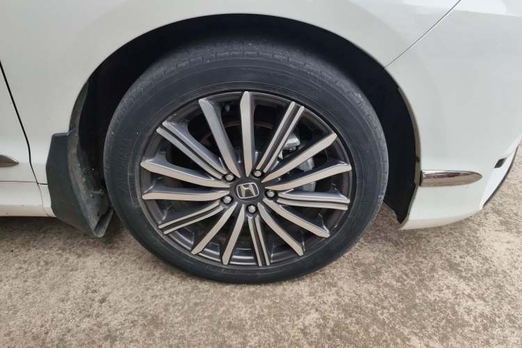 Used Honda Elysion 2022 2.0L eHEV Prestige Edition Right Front Wheel Hub