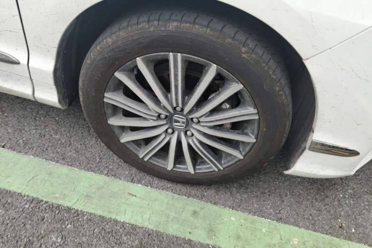 Used Honda Elysion 2022 2.0L eHEV Luxury First Edition Right Front Wheel Hub