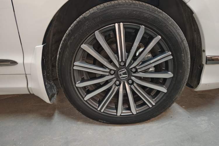 Used Honda Elysion 2022 2.0L eHEV Luxury First Edition Right Front Wheel Hub
