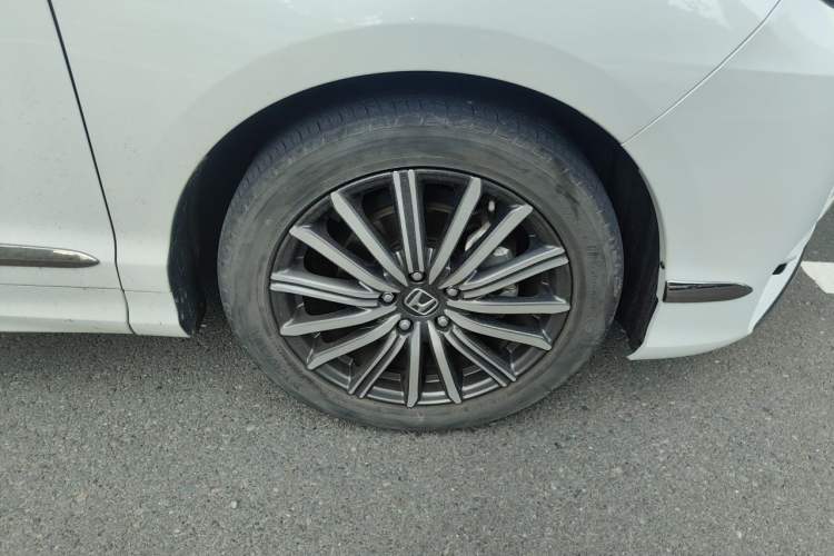 Used Honda Elysion 2022 2.0L eHEV Luxury Edition Right Front Wheel Hub