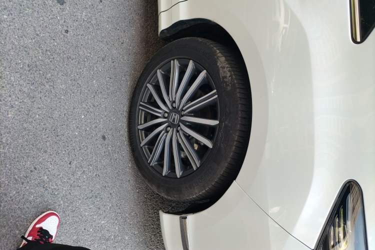 Used Honda Elysion 2022 2.0L eHEV Luxury Edition Right Front Wheel Hub