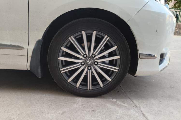 Used Honda Elysion 2022 2.0L eHEV Luxury Edition Right Front Wheel Hub