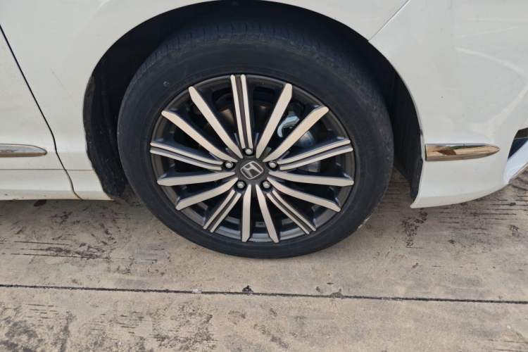 Used Honda Elysion 2022 2.0L eHEV Prestige Edition Right Front Wheel Hub