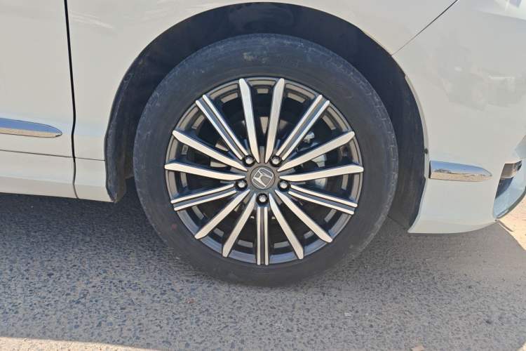 Used Honda Elysion 2022 2.0L eHEV Luxury First Edition Right Front Wheel Hub