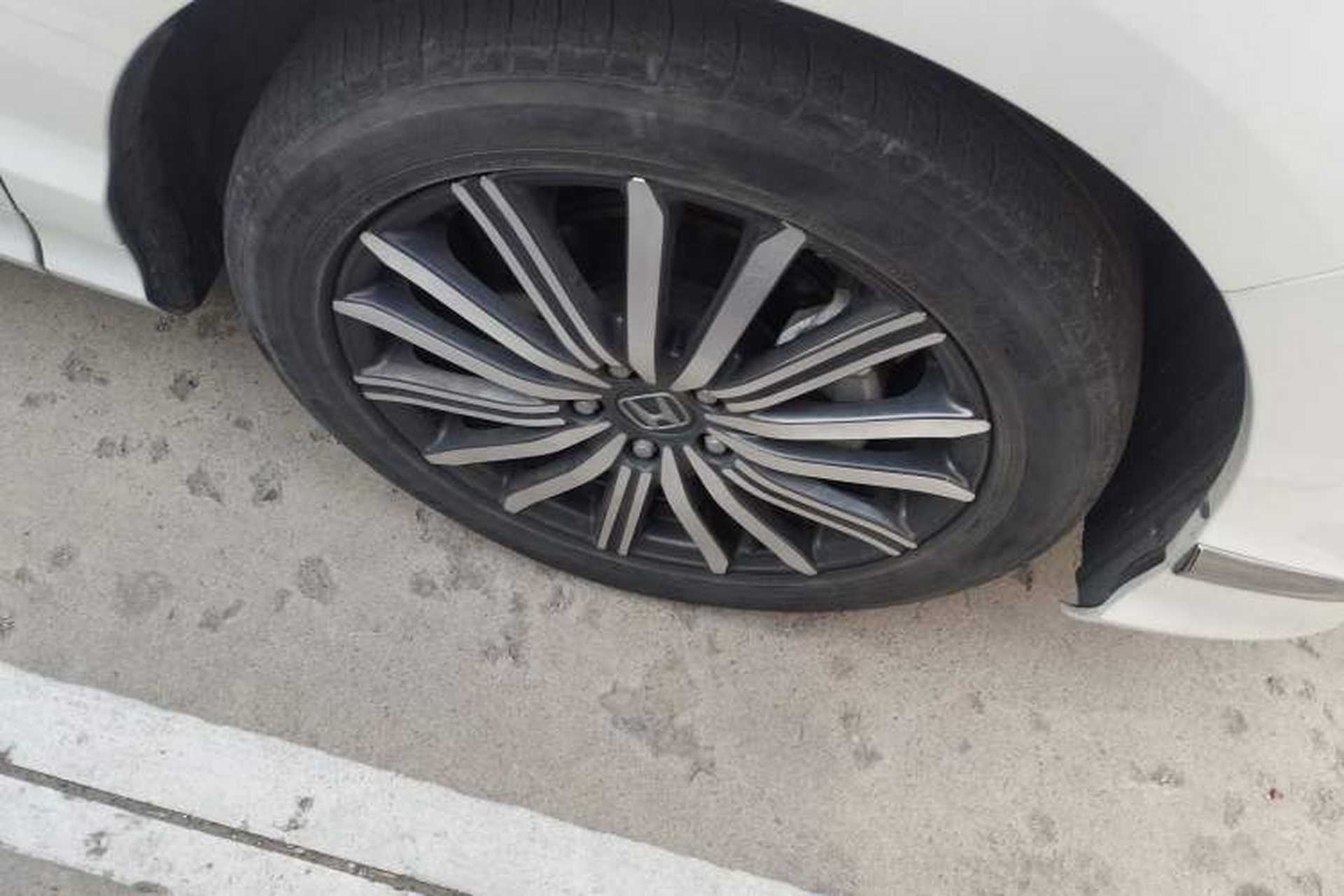 Used Honda Elysion 2022 2.0L eHEV Luxury Edition Right Front Wheel Hub