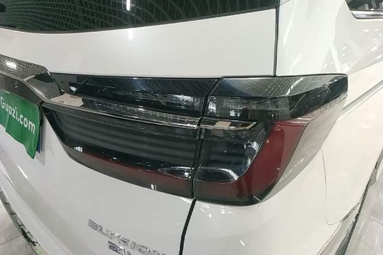 Used Honda Elysion 2022 2.0L eHEV Luxury First Edition Right Rear Taillight