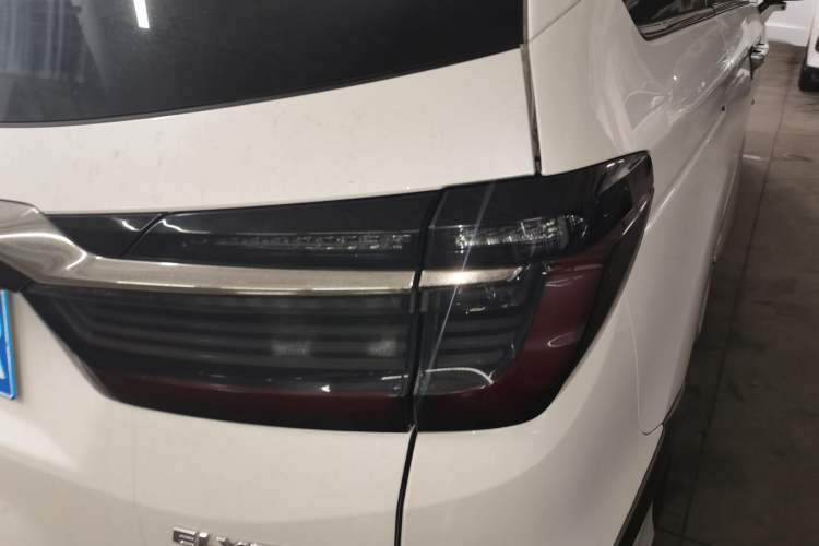 Used Honda Elysion 2022 2.0L eHEV Prestige Edition Right Rear Taillight