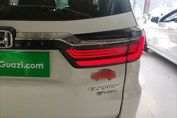 Used Honda Elysion 2022 2.0L eHEV Luxury First Edition Right Rear Taillight
