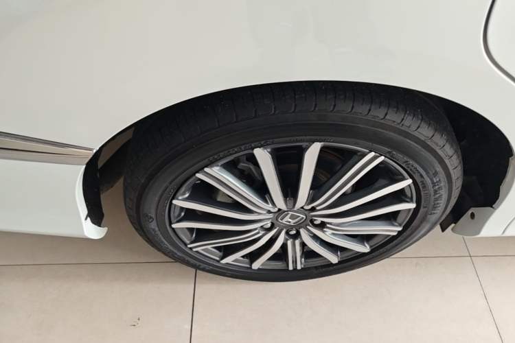 Used Honda Elysion 2022 2.0L eHEV Luxury Edition Right Rear Wheel Hub
