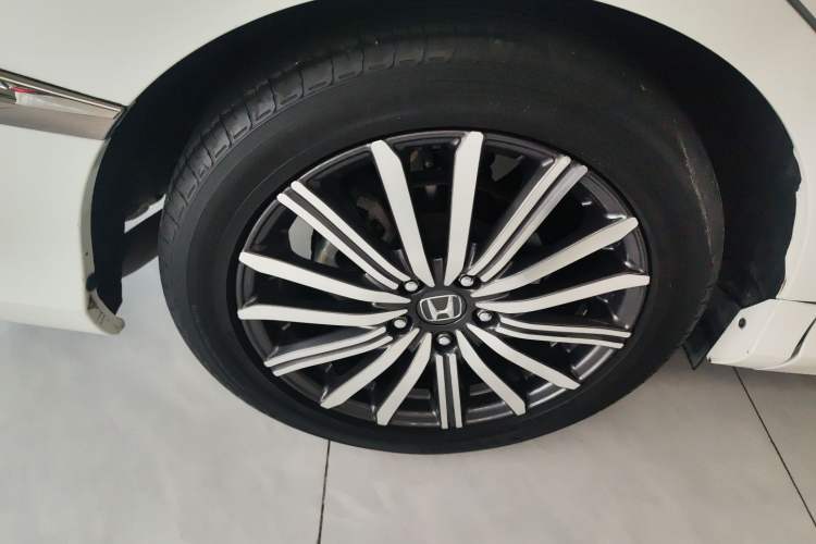 Used Honda Elysion 2022 2.0L eHEV Luxury Edition Right Rear Wheel Hub