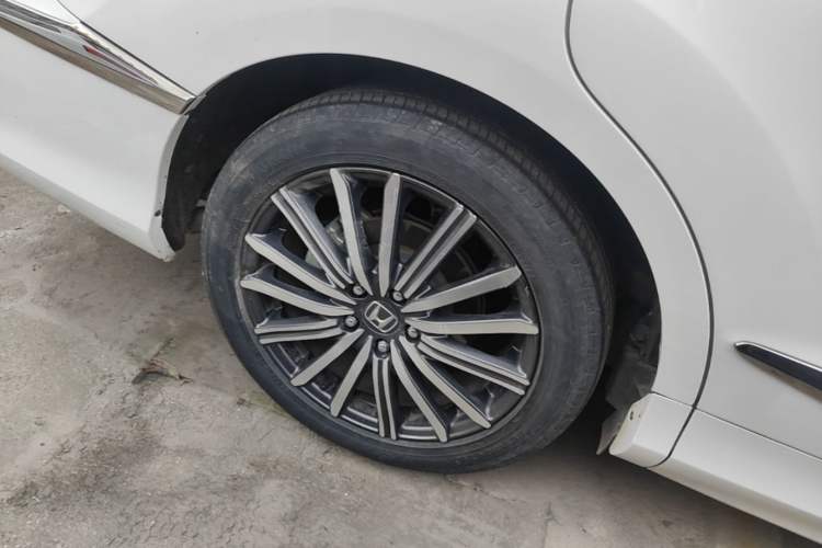Used Honda Elysion 2022 2.0L eHEV Prestige Edition Right Rear Wheel Hub