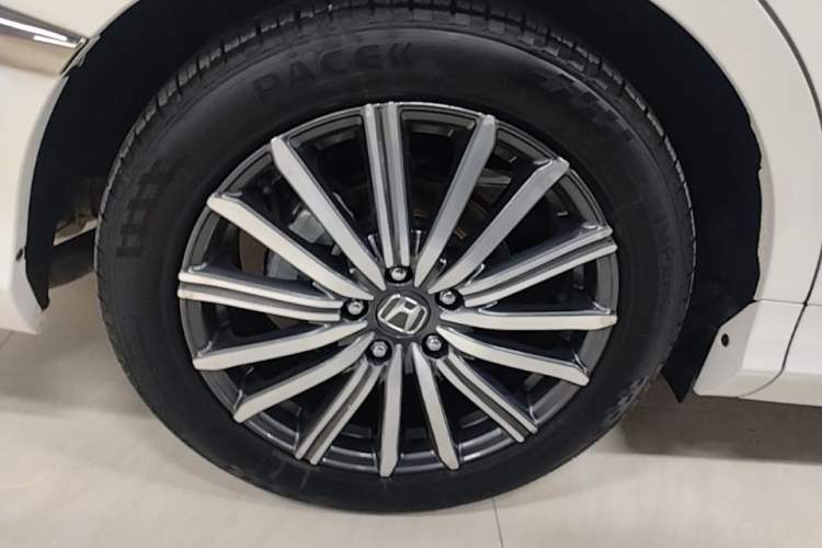 Used Honda Elysion 2022 2.0L eHEV Luxury Edition Right Rear Wheel Hub