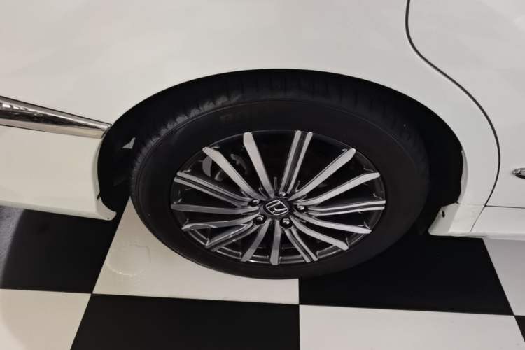 Used Honda Elysion 2022 2.0L eHEV Luxury Edition Right Rear Wheel Hub