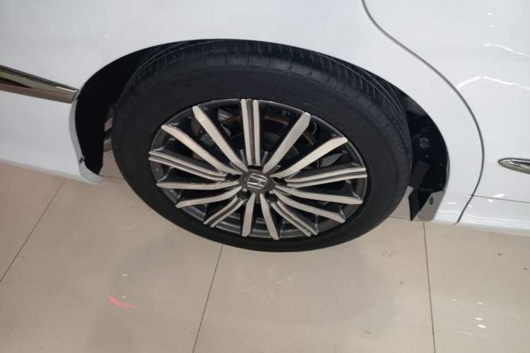 Used Honda Elysion 2022 2.0L eHEV Luxury Edition Right Rear Wheel Hub