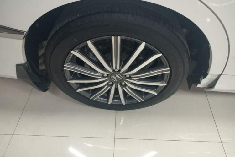 Used Honda Elysion 2022 2.0L eHEV Comfort Version Right Rear Wheel Hub