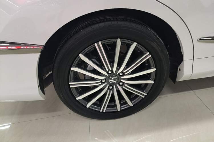 Used Honda Elysion 2022 2.0L eHEV Luxury Edition Right Rear Wheel Hub