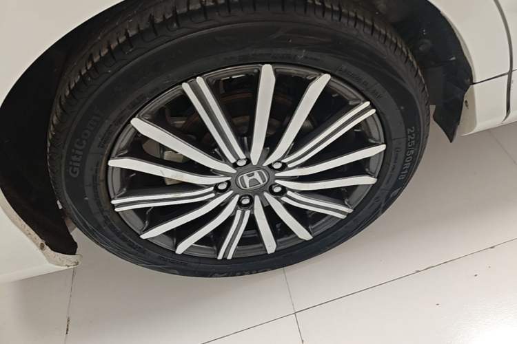 Used Honda Elysion 2022 2.0L eHEV Luxury First Edition Right Rear Wheel Hub