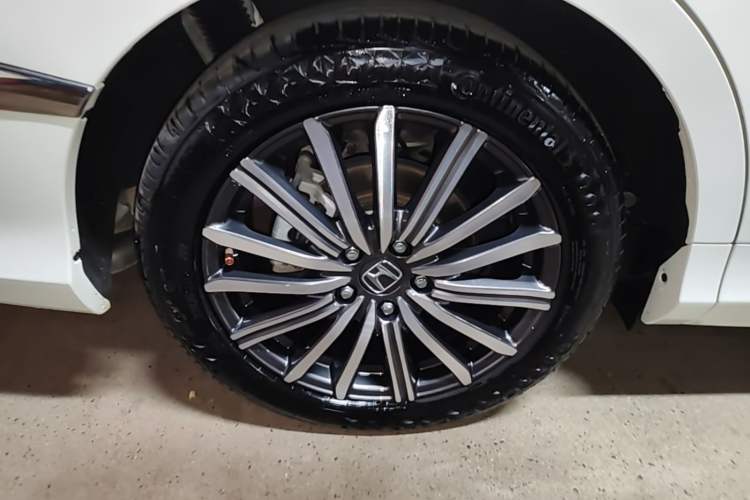 Used Honda Elysion 2022 2.0L eHEV Luxury Edition Right Rear Wheel Hub