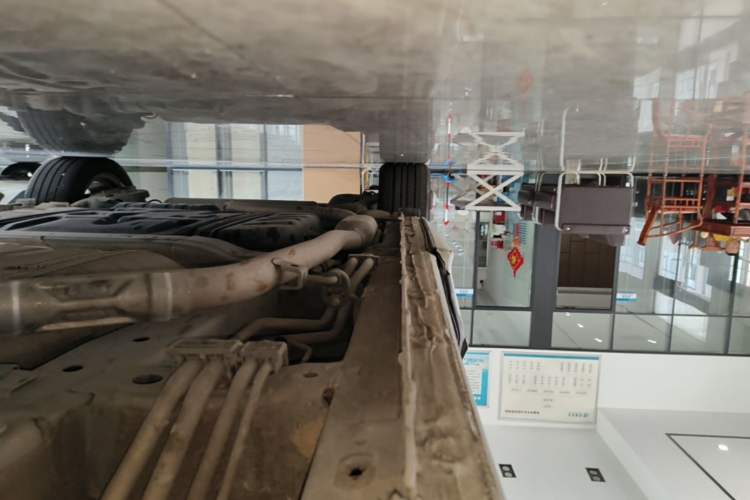 Used Honda Elysion 2022 2.0L eHEV Prestige Edition Right Side Sill