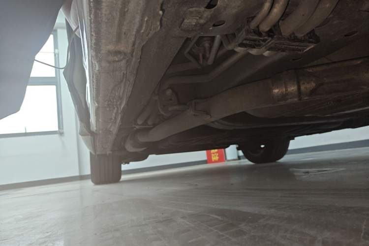 Used Honda Elysion 2022 2.0L eHEV Luxury First Edition Right Side Sill