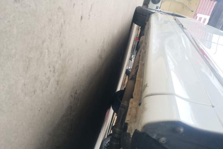 Used Honda Elysion 2022 2.0L eHEV Luxury Edition Right Side Sill