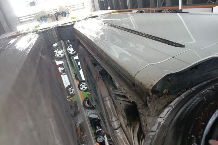 Used Honda Elysion 2022 2.0L eHEV Prestige Edition Right Side Sill