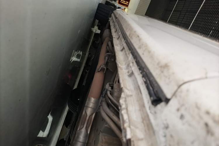 Used Honda Elysion 2022 2.0L eHEV Luxury First Edition Right Side Sill