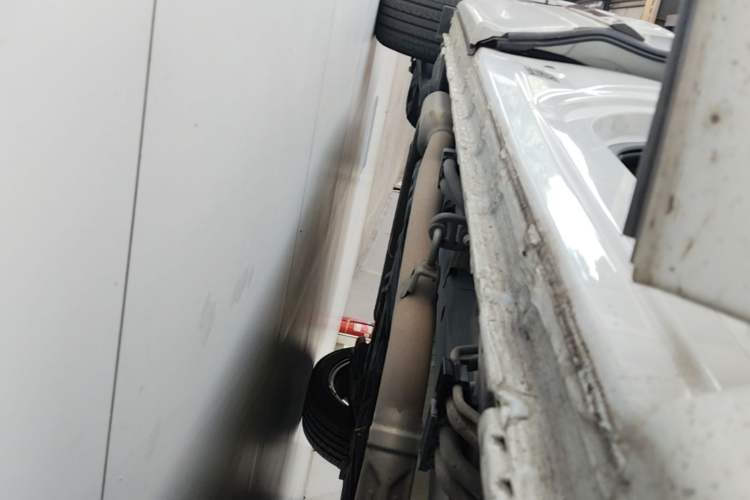 Used Honda Elysion 2022 2.0L eHEV Prestige Edition Right Side Sill