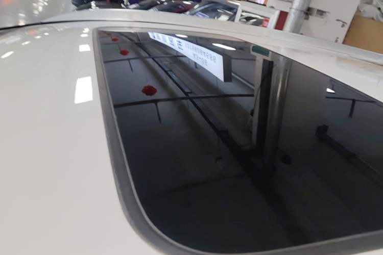 Used Honda Elysion 2022 2.0L eHEV Luxury Edition Roof