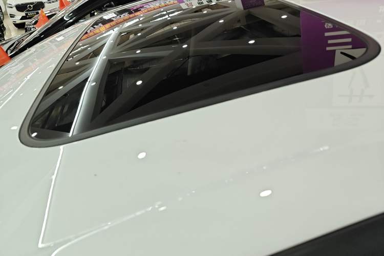 Used Honda Elysion 2022 2.0L eHEV Luxury Edition Roof