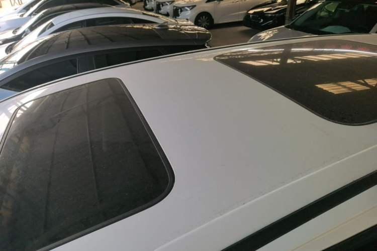 Used Honda Elysion 2022 2.0L eHEV Luxury First Edition Roof