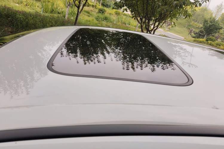 Used Honda Elysion 2022 2.0L eHEV Luxury First Edition Roof