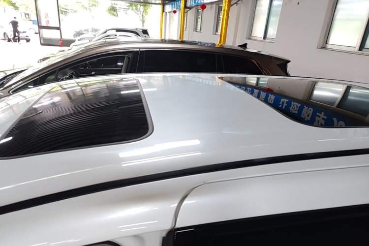 Used Honda Elysion 2022 2.0L eHEV Luxury Edition Roof