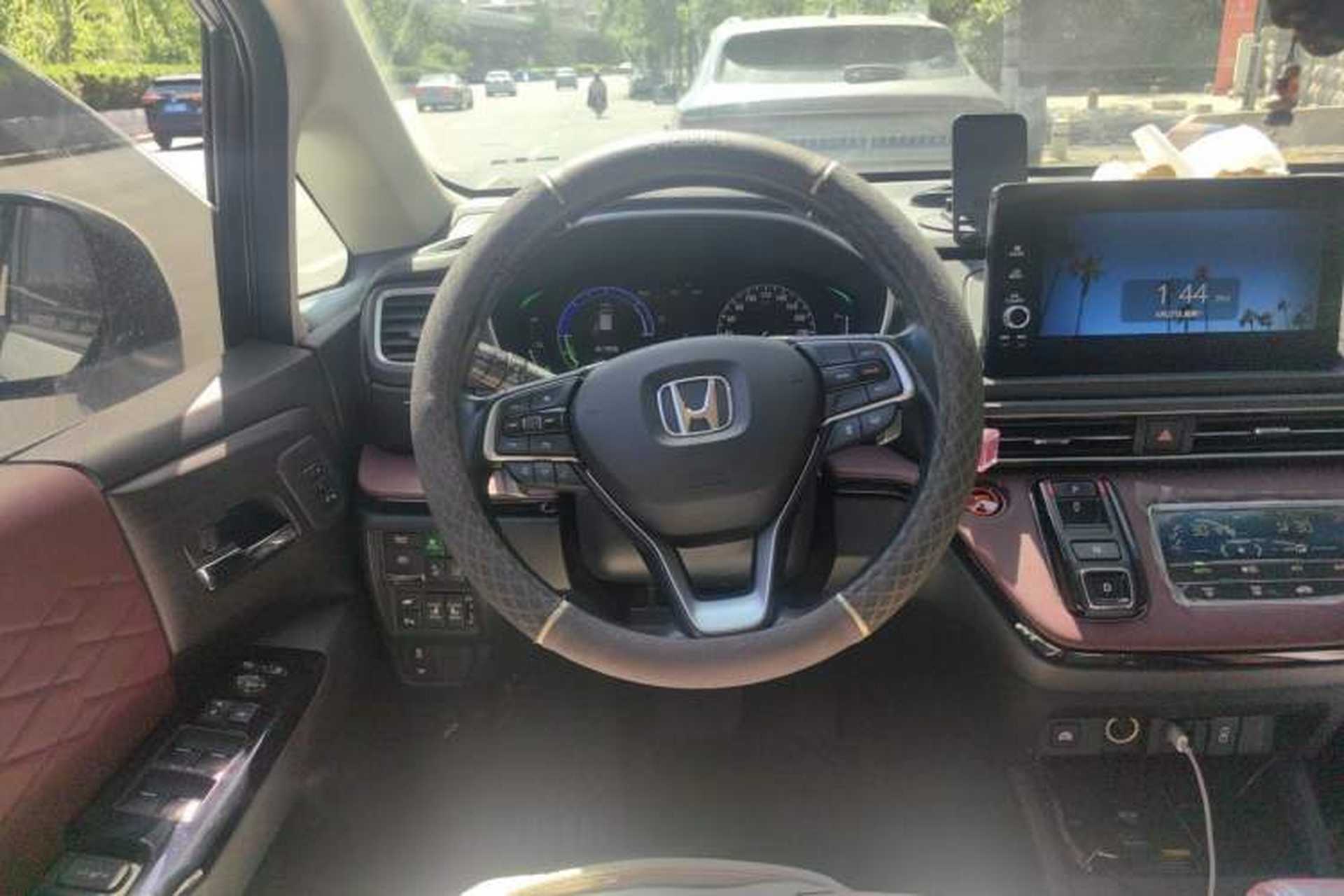 Used Honda Elysion 2022 2.0L eHEV Prestige Edition Steering Wheel