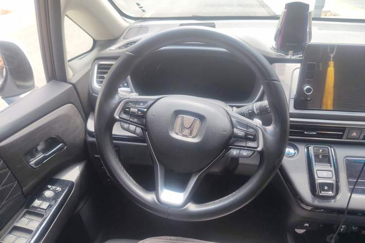 Used Honda Elysion 2022 2.0L eHEV Luxury First Edition Steering Wheel
