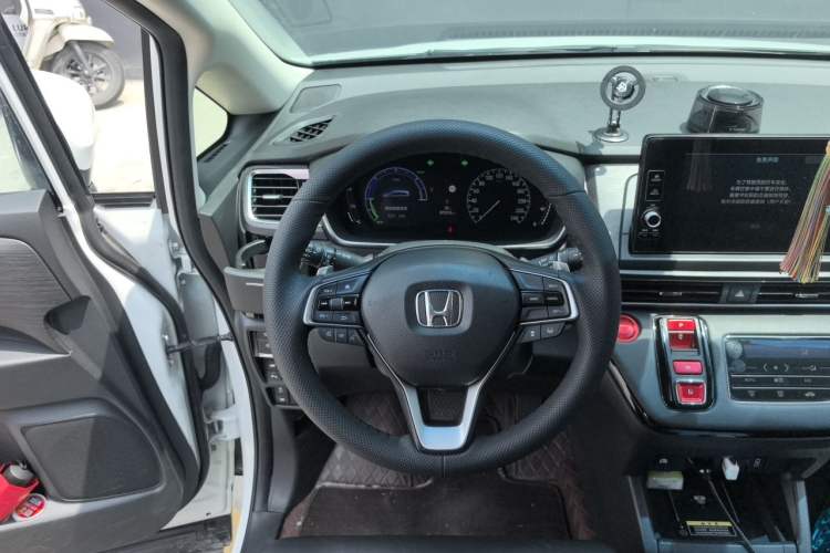 Used Honda Elysion 2022 2.0L eHEV Luxury Edition Steering Wheel