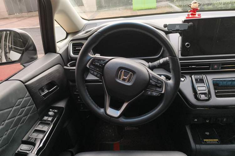 Used Honda Elysion 2022 2.0L eHEV Luxury Edition Steering Wheel
