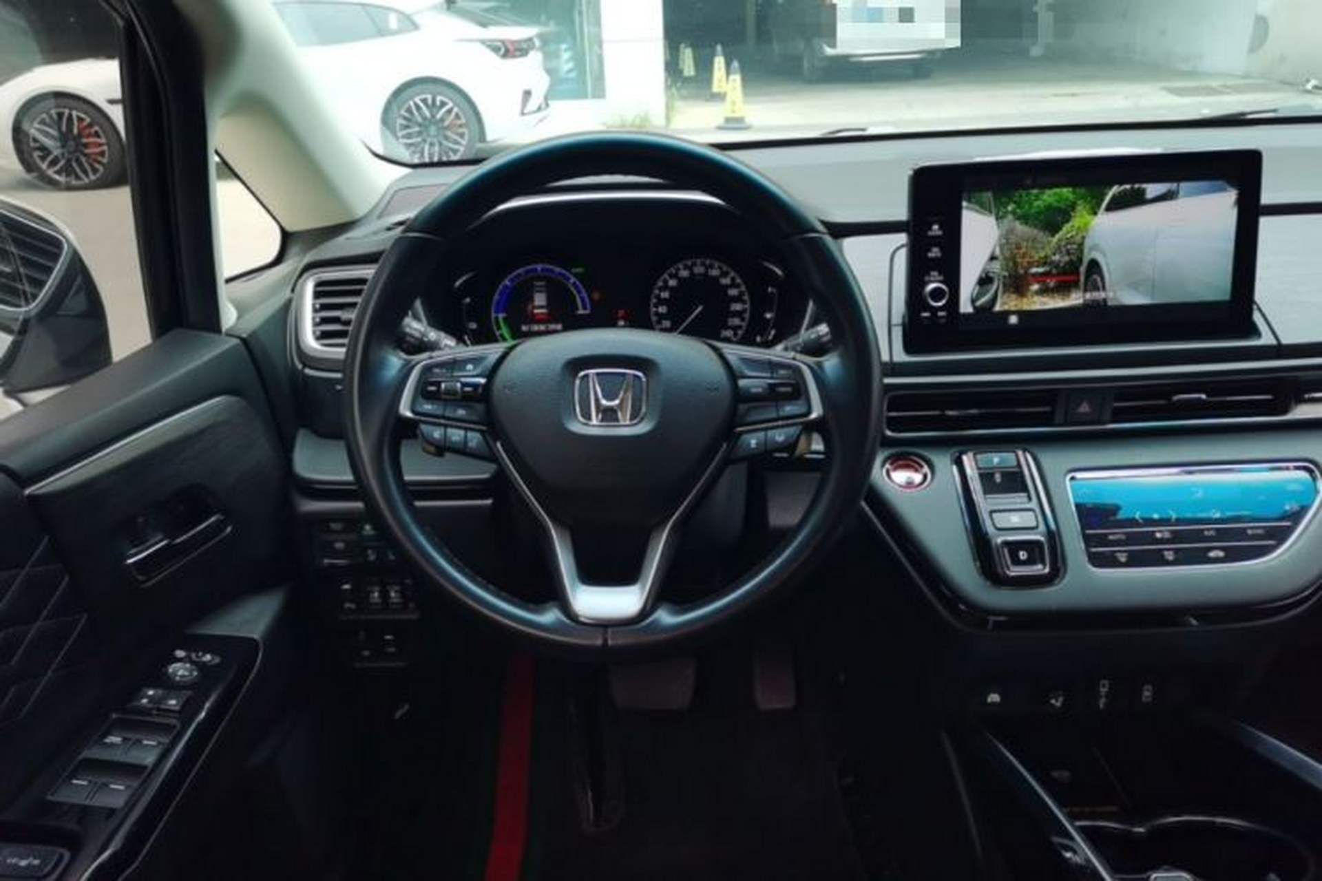 Used Honda Elysion 2022 2.0L eHEV Luxury Edition Steering Wheel