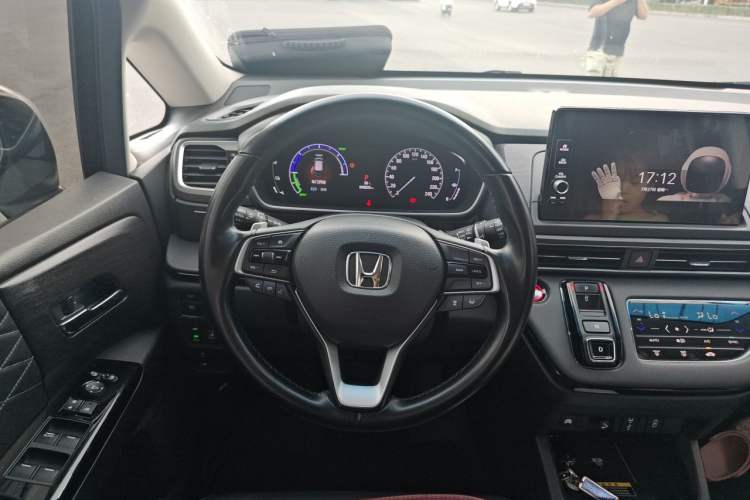 Used Honda Elysion 2022 2.0L eHEV Luxury Edition Steering Wheel